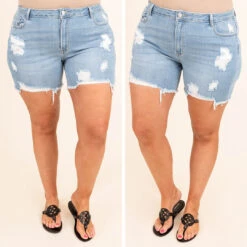 This Is My Hour Shorts, Light Denim -Beyond Basics 11 f790d09b badd 4764 8aa6 d464e481d40c