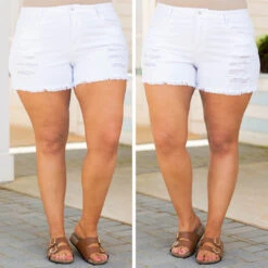 Season Of Song Shorts, White -Beyond Basics 13 378d840b 3024 4dc0 936b 97daa905b9ae