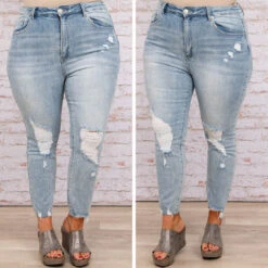 In The Know Skinny Jeans, Light Wash -Beyond Basics 14 42678cd4 5c34 4145 92f6 fdb597011949