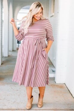 Holding Hands On The Boardwalk Dress, Mauve -Beyond Basics 1B0A8508 EDIT