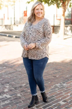 Strut Like You Mean It Top, Leopard 10 Strut Like You Mean It Top, Leopard -Beyond Basics 1B7A8175