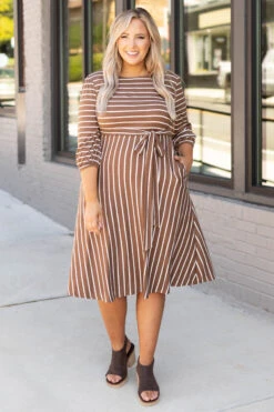 Holding Hands On The Boardwalk Dress, Taupe -Beyond Basics 1B7A8769