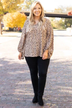 Kind Ways Top, Taupe -Beyond Basics 1I5A7875