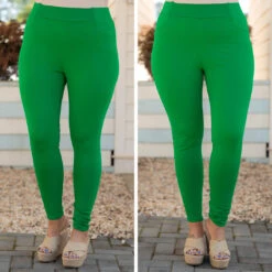 Beyond Basic Pants, Green -Beyond Basics 1 fa92c915 e4c3 424f 8b4b 71098e2688b9