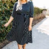 Holding Hands On The Boardwalk Dress, Black -Beyond Basics 373A4818