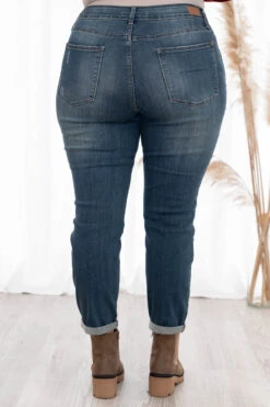 Highly Recommended Jeans, Dark Wash -Beyond Basics 373A4852