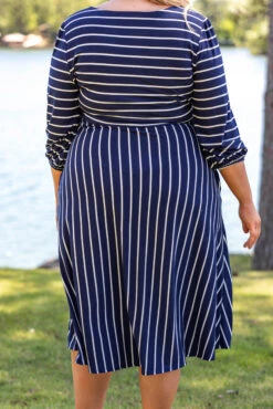 Holding Hands On The Boardwalk Dress, Navy -Beyond Basics 5E1A8178