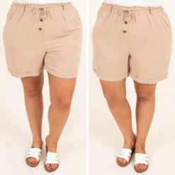 Make It Fabulous Shorts, Khaki -Beyond Basics 7 52c73e0d de22 4b6d 87b0 43681ce69a5c