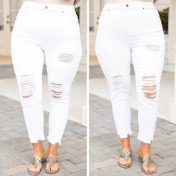 Rip Rip Hooray Jeans, White -Beyond Basics 7 a84b1ed2 c1a3 44b1 a516 eb567edf22fc