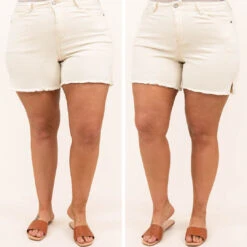 My Best Advice Shorts, White -Beyond Basics 7 c9515c58 b109 4b56 a800 cf5d9ffd33a7