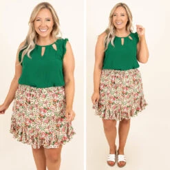 Not About Rumors Top, Kelly Green -Beyond Basics 8 28dc6260 eb7f 4031 b4cc b5414d27cea2