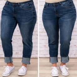 Hold Please Boyfriend Jeans, Dark Wash -Beyond Basics 8 dcfd8c80 66de 4d26 9b20 e5cfd70585f4