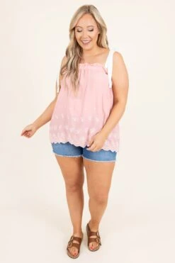 Be My Chaser Top, Blush/Off White -Beyond Basics BeMyChaserTop Blush OffWhite 0928
