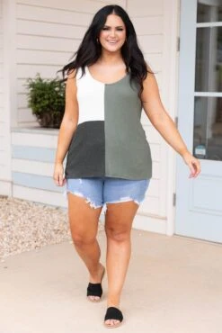 Being Wild Shorts, Medium 11 Being Wild Shorts, Medium -Beyond Basics BeingWildShorts Medium 0091