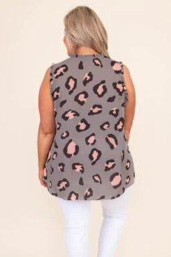 Into The Wilderness Top, Grey -Beyond Basics DSC 5253