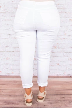 Dressed To Kill Jeans, White -Beyond Basics DSC 5599 Edit