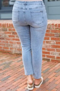 Easy Everyday Essential Skinny Jeans, Light Wash 12 Easy Everyday Essential Skinny Jeans, Light Wash -Beyond Basics EasyEverydayEssentialSkinnyJeans LightWash 1 2