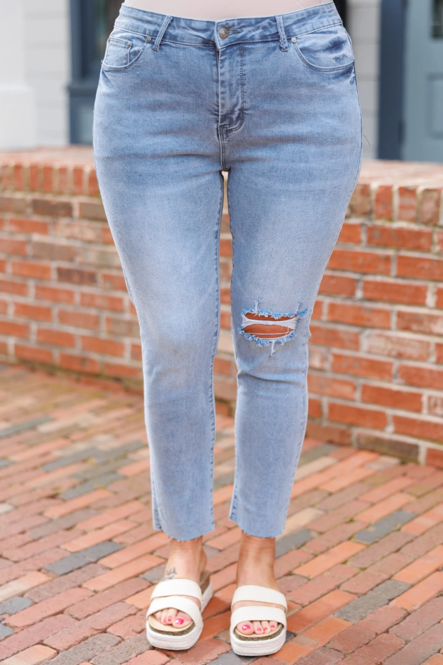 Easy Everyday Essential Skinny Jeans, Light Wash 2 Easy Everyday Essential Skinny Jeans, Light Wash