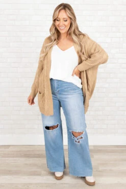 Exploring New Cities Jeans, Light Wash 11 Exploring New Cities Jeans, Light Wash -Beyond Basics ExploringNewCitiesJeans LightWash 0001