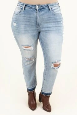 Kicking It Back Jeans, Light Wash