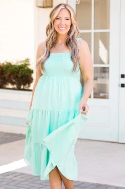 Meet Me By The Azaleas Dress, Light Mint