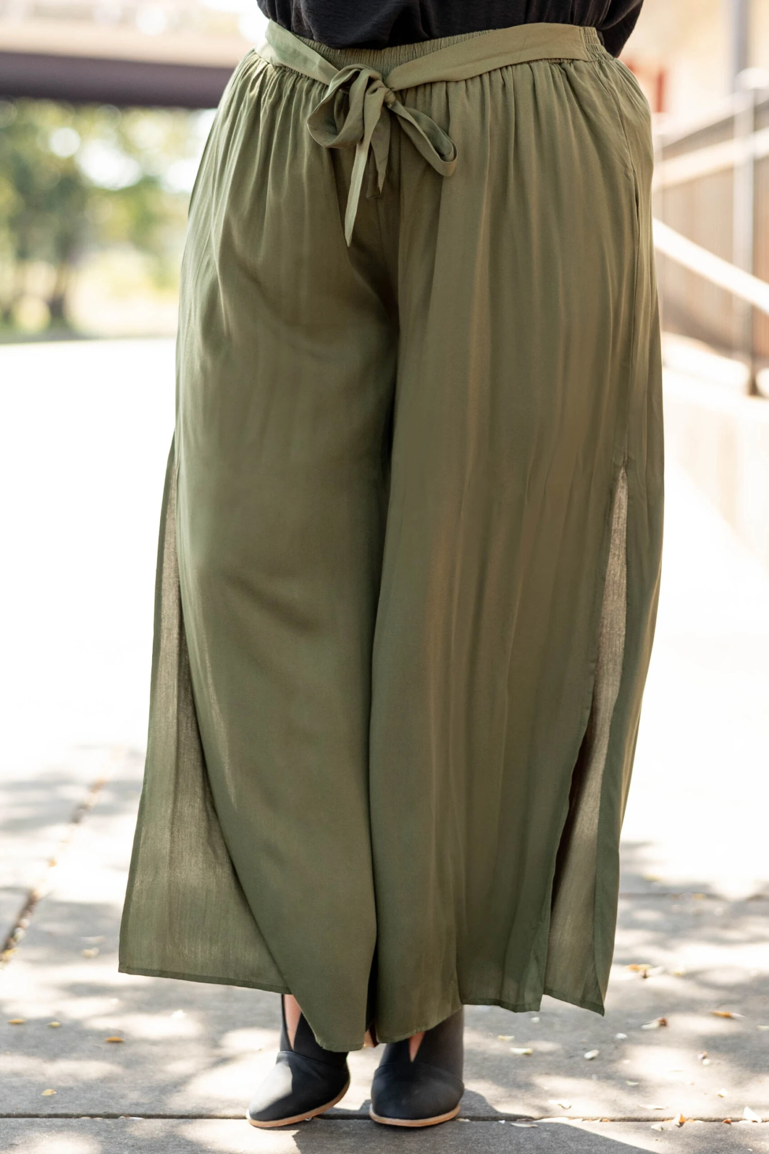 Subtly Sweet Pants, Olive 5 Subtly Sweet Pants, Olive - Image 3