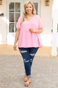 Loving Every Second Jeans, Dark Wash -Beyond Basics SunQueenTop Pink 0371