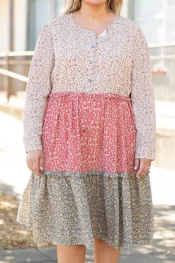 Surrounded By Flowers Dress, White -Beyond Basics SurroundedByFlowersDress White 0494