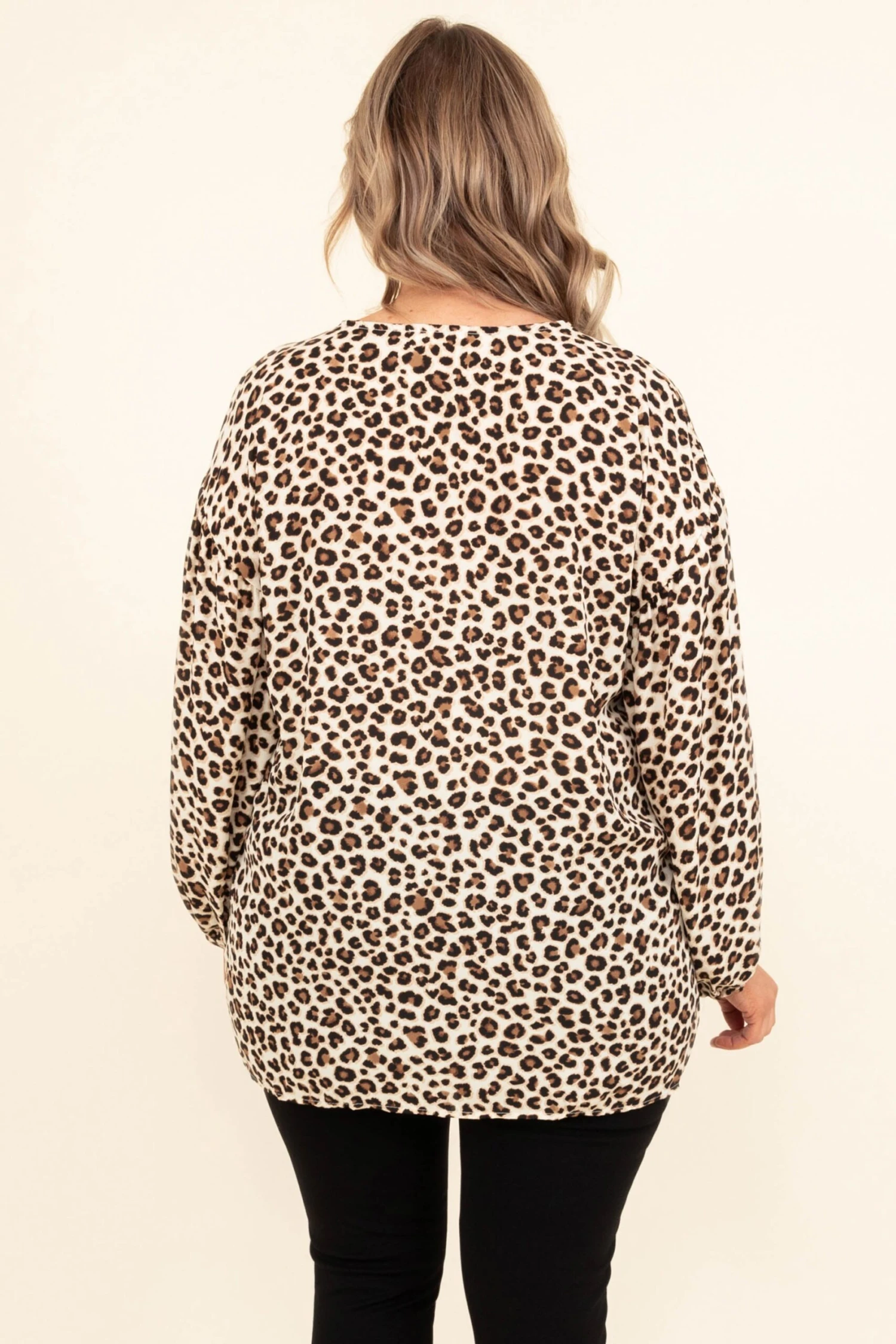 Valet Please Top, Taupe 7 Valet Please Top, Taupe - Image 5